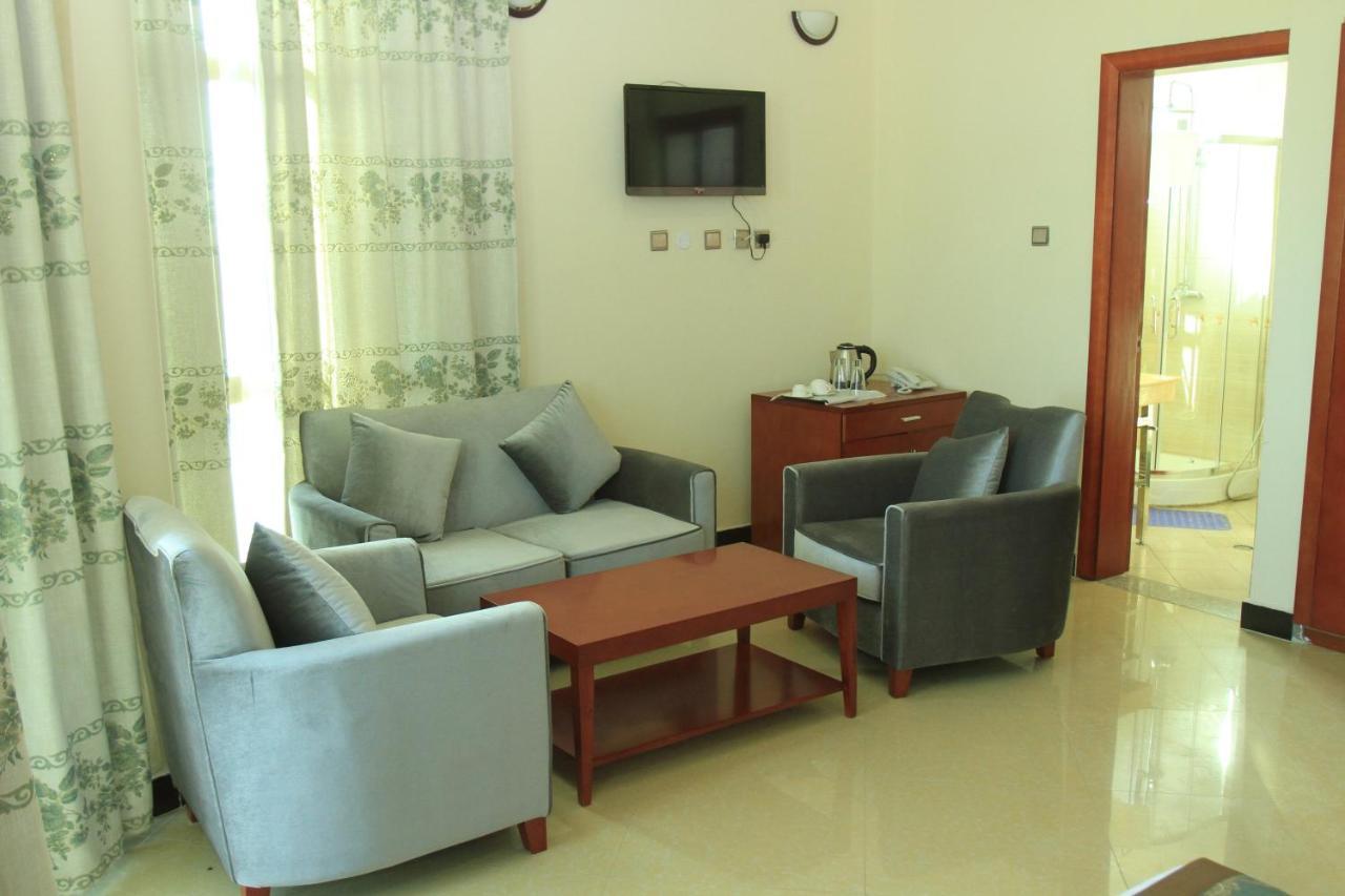 Hera Addis Hotel Exterior photo